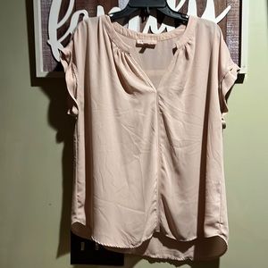 Cute blush pink blouse.